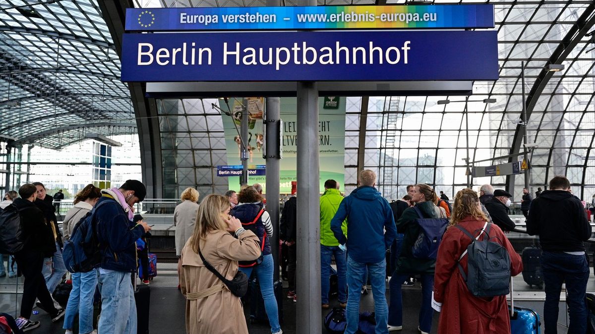 Německo schválilo nástupce „superlevné“ jízdenky, bude stát 49 eur